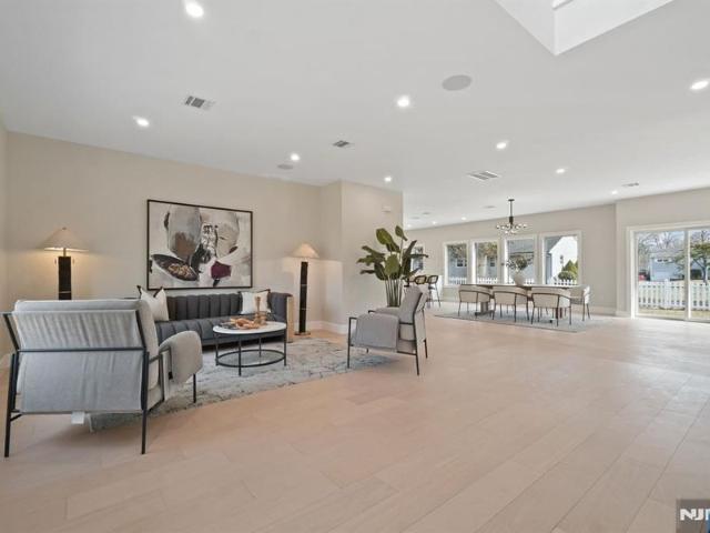 House for sale in Glen Rock