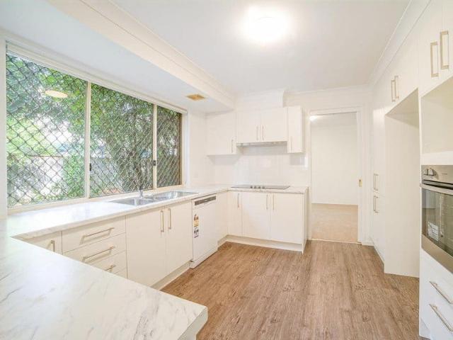 House for rent in North Willoughby