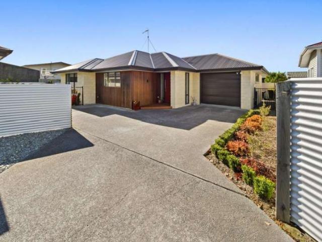 Property for sale in Hakatere, Canterbury