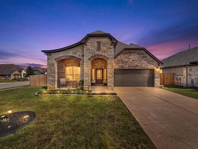House for sale in Hills of Bear Creek, Manchaca