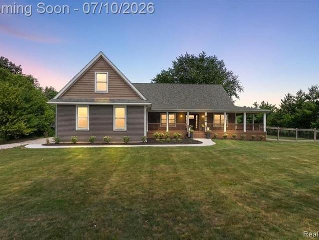 House for sale in Fenton, Michigan