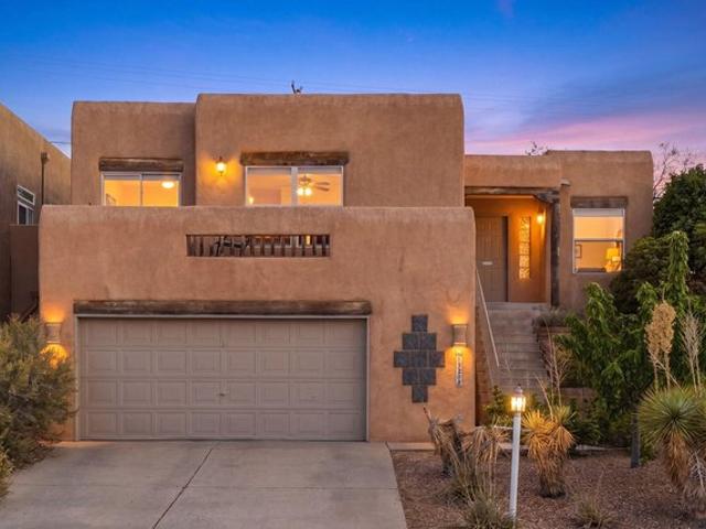 House for sale in Albuquerque, Bernalillo County