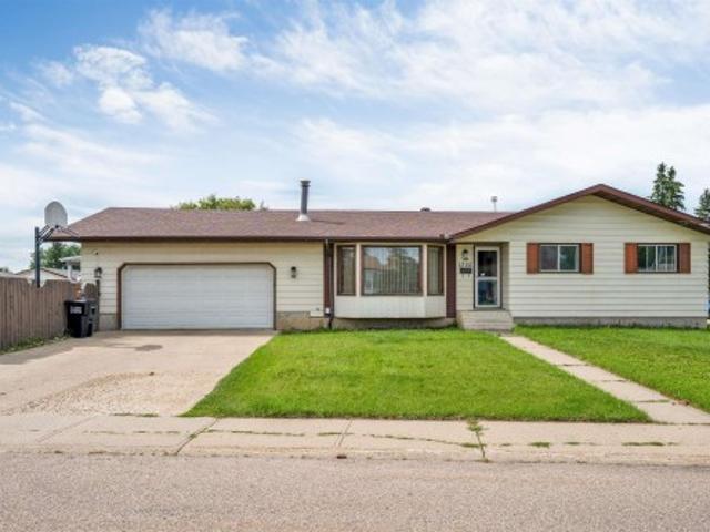 House for sale in Wedgewood, Alberta