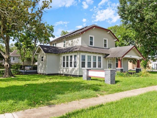 House for sale in Bay City, Texas