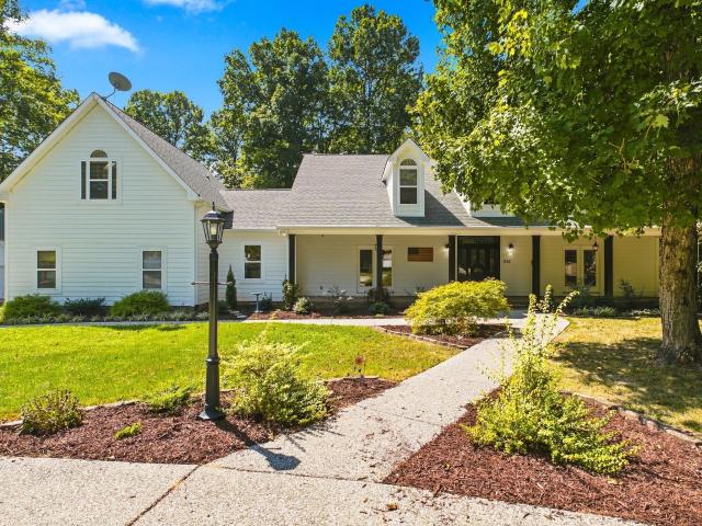 House for sale in Burns, Middle Tennessee