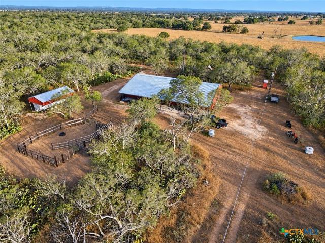 Farm for sale in Saturn, Waelder