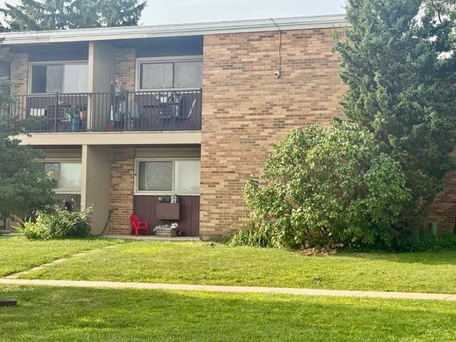 Condo for sale in Lombard, Illinois