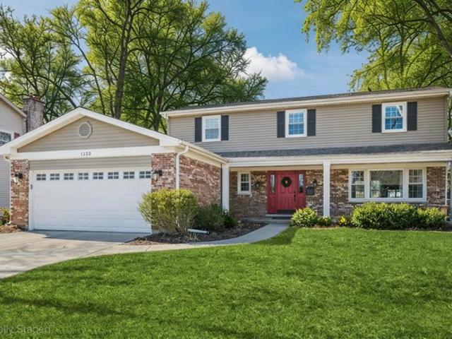 House for sale in Arlington Heights, Illinois