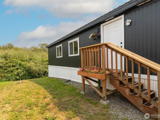 House for sale in Oak Harbor, Washington