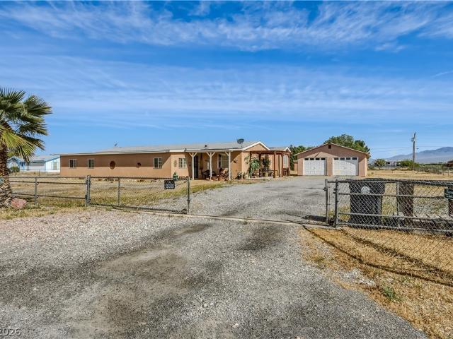 House for sale in Pahrump, Nye County