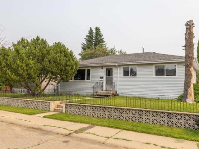 House for sale in Wedgewood, Alberta