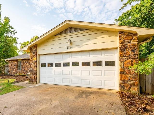 House for sale in Conway, Faulkner County