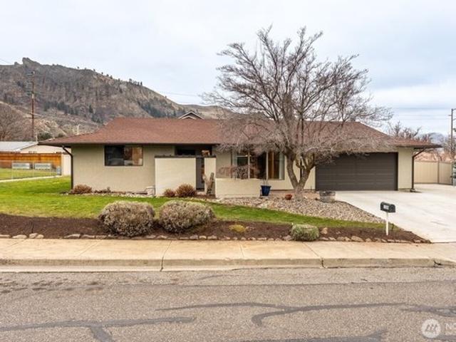 House for sale in Wenatchee, Washington