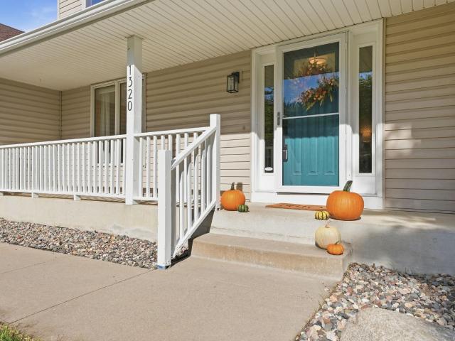 House for sale in Chaska, Carver County