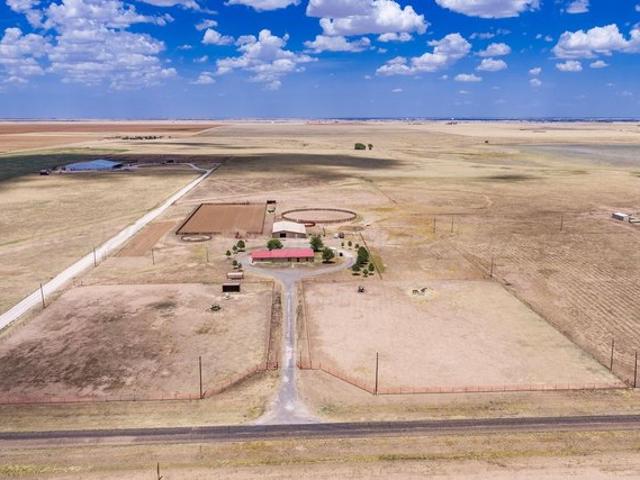 House for sale in Happy, Texas