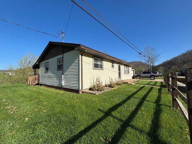 House for sale in Arnoldsburg, West Virginia
