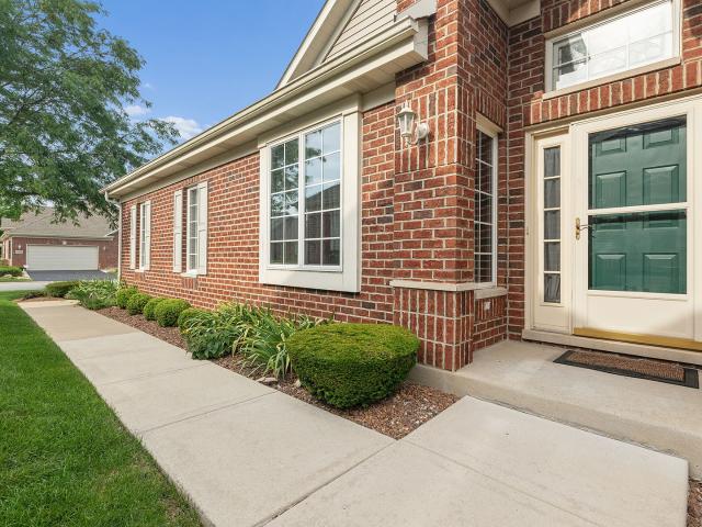 Townhouse for sale in Palos Heights, Illinois