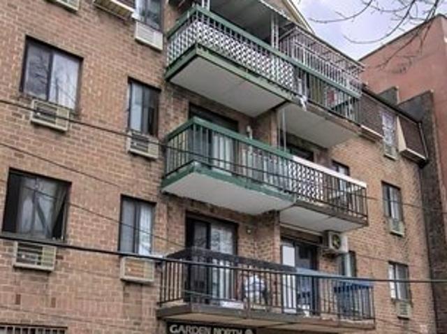 Condo for sale in Queens, Arverne
