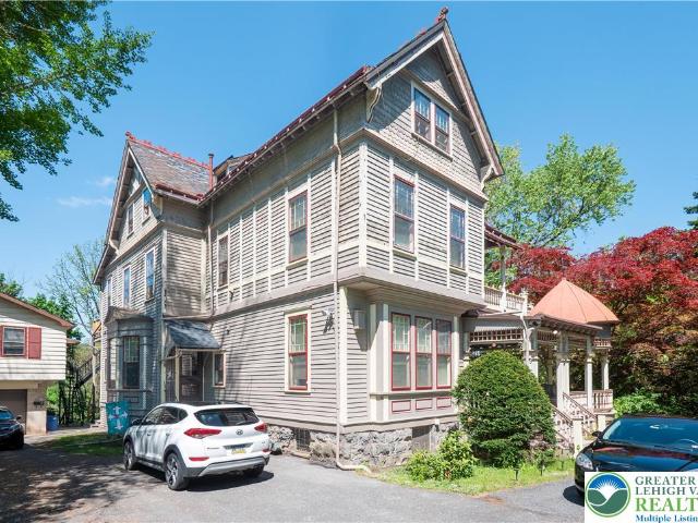 House for sale in Easton, Pennsylvania