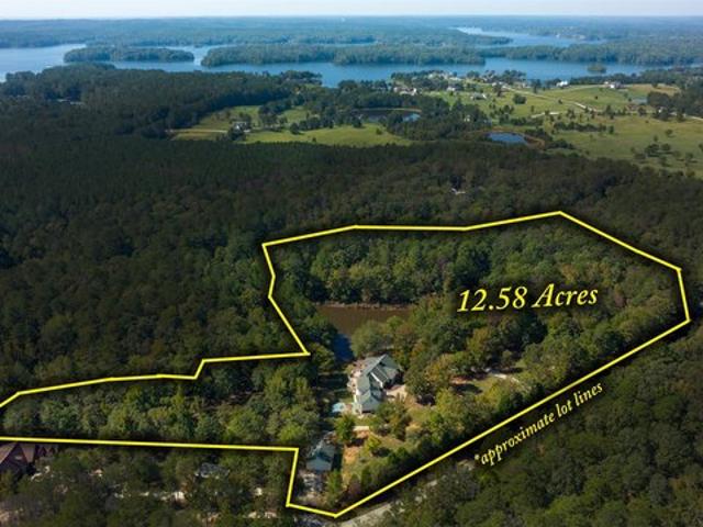 House for sale in White Plains, Georgia