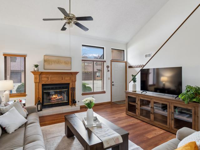 Townhouse for sale in Morris, Grundy County