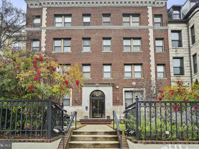 Condo for sale in Washington, Washington DC