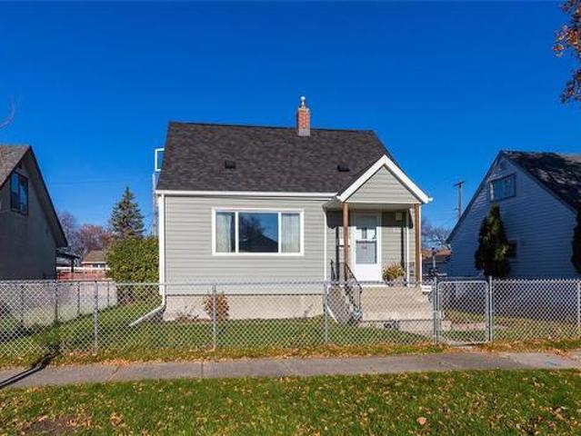 House for sale in Burrows Central, Winnipeg