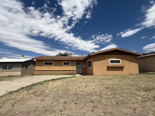House for sale in Alamogordo, New Mexico