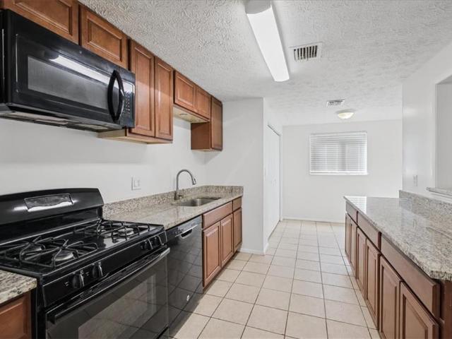 House for sale in Redan, DeKalb County