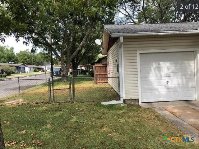 Property for rent in Shiner, Texas