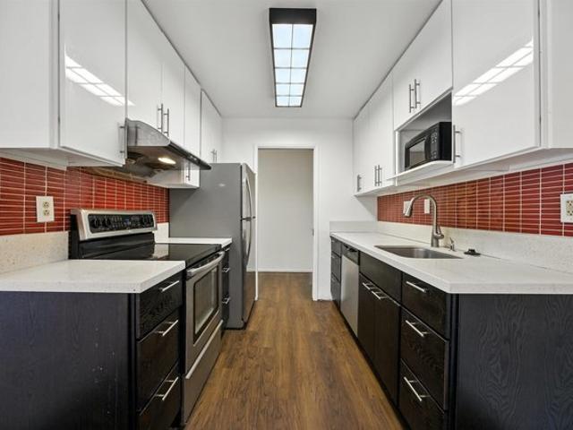 Condo for sale in Alameda, California