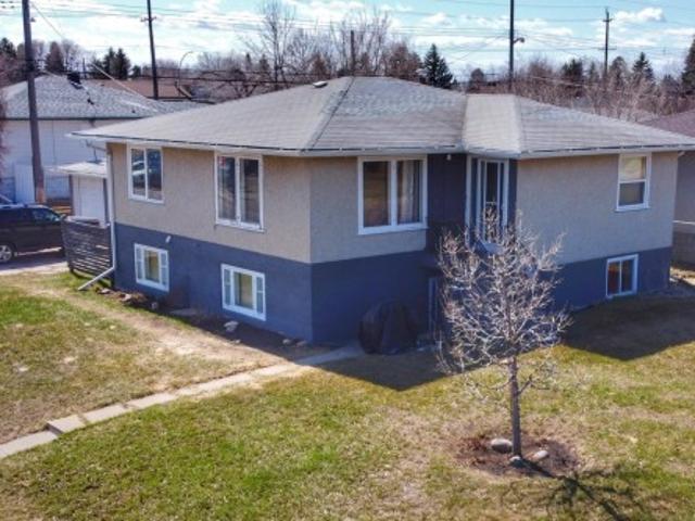 House for sale in Wedgewood, Alberta