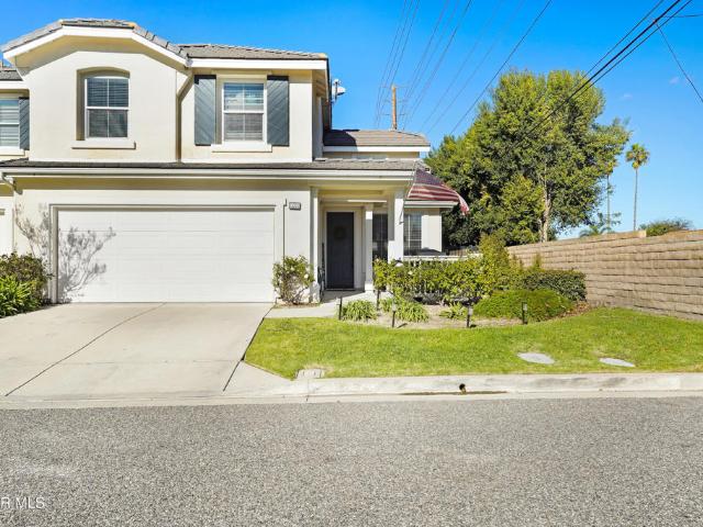 Townhouse for sale in Moorpark, California