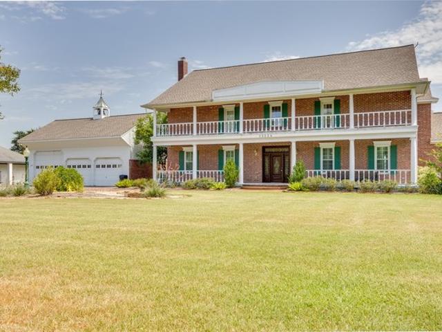 House for sale in Beach City, Chambers County