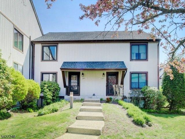 Townhouse for sale in Stanhope, New Jersey