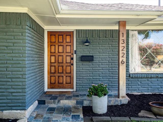 House for sale in Farmers Branch, Texas