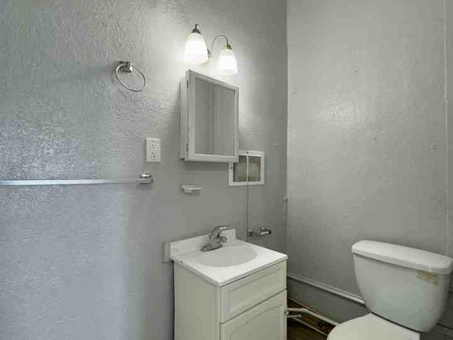 Apartment for rent in Madison Park, Baltimore