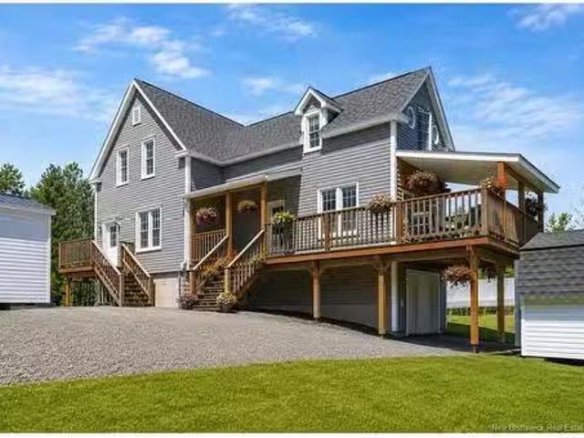 House for sale in Penniac, New Brunswick