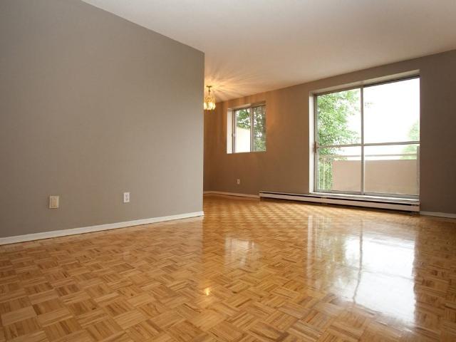 Apartment for rent in College, Ottawa