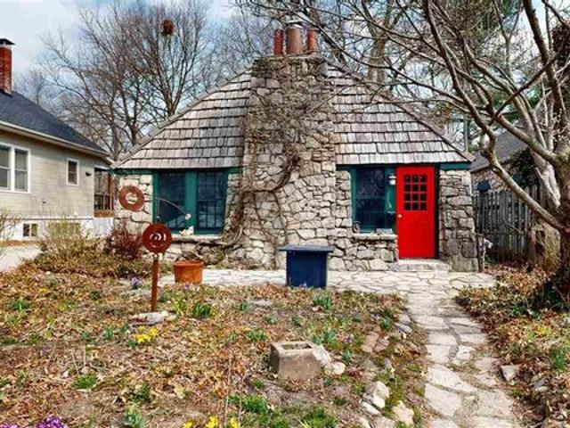 House for sale in Iowa City, Iowa