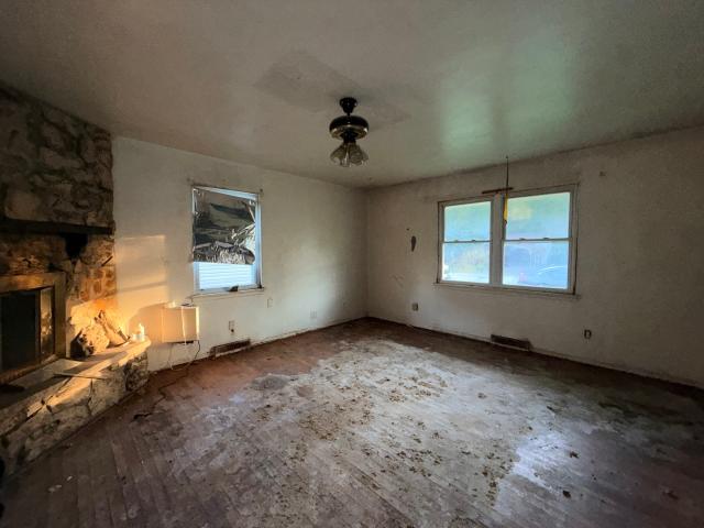 House for sale in Murphysboro, Jackson County