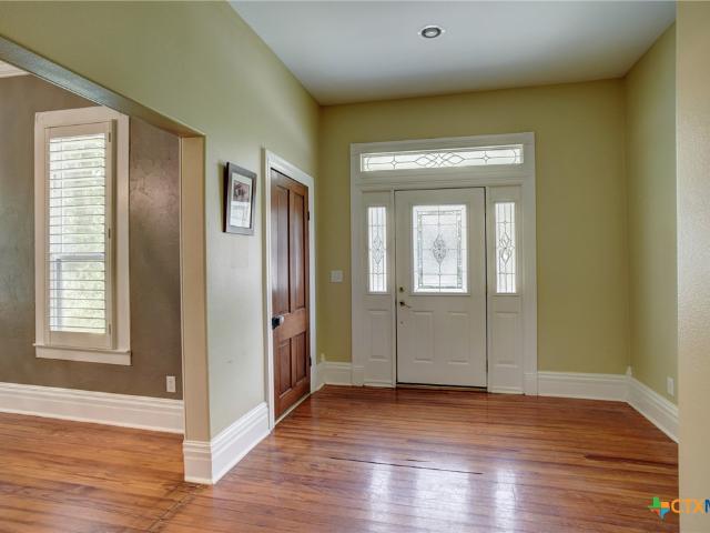 House for sale in Shiner, Texas