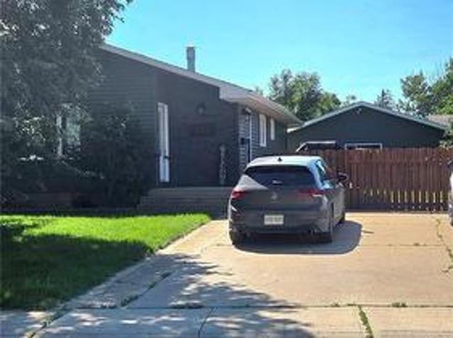 House for sale in Moose Jaw, Saskatchewan