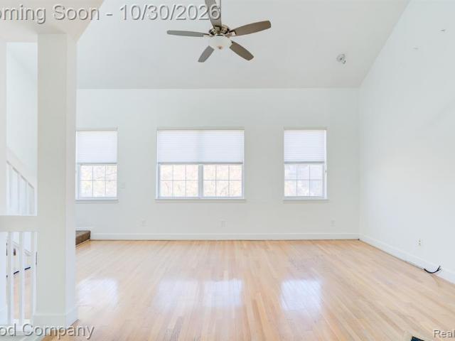 Condo for sale in Main Street Square, Royal Oak