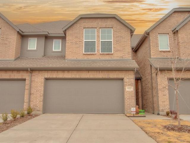 Townhouse for sale in Celina Hills, Celina