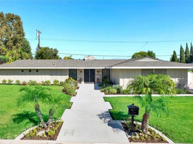 House for sale in Santa Ana, California