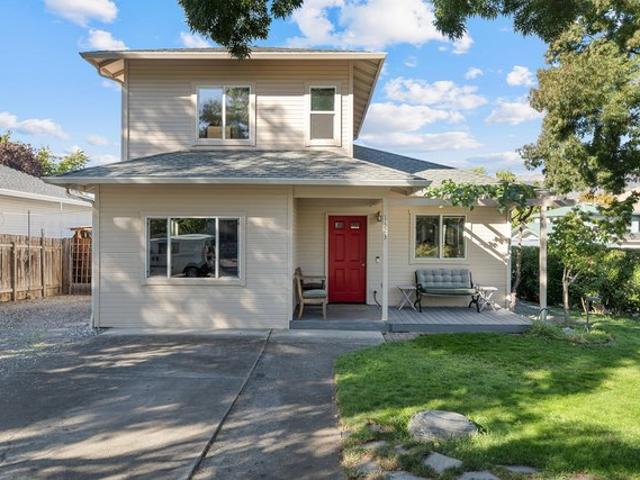 House for sale in Ashland, Jackson County