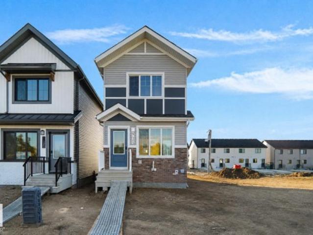 House for sale in Fulton Meadows, Edmonton