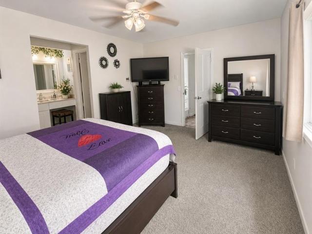 Townhouse for sale in Euless, Texas