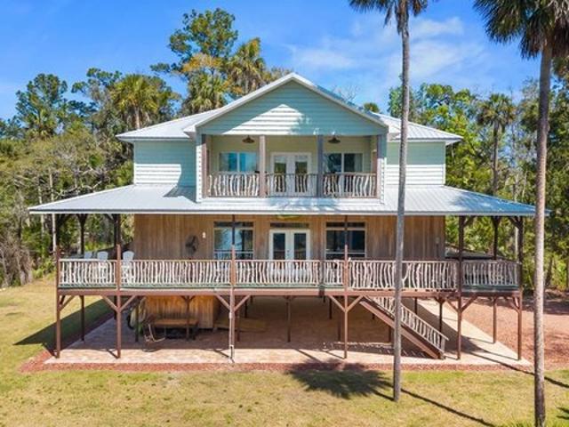 House for sale in Steinhatchee, Florida